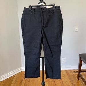 NYDJ New with tags size 12 Chloe Capri with Lift Tuck technology released hem